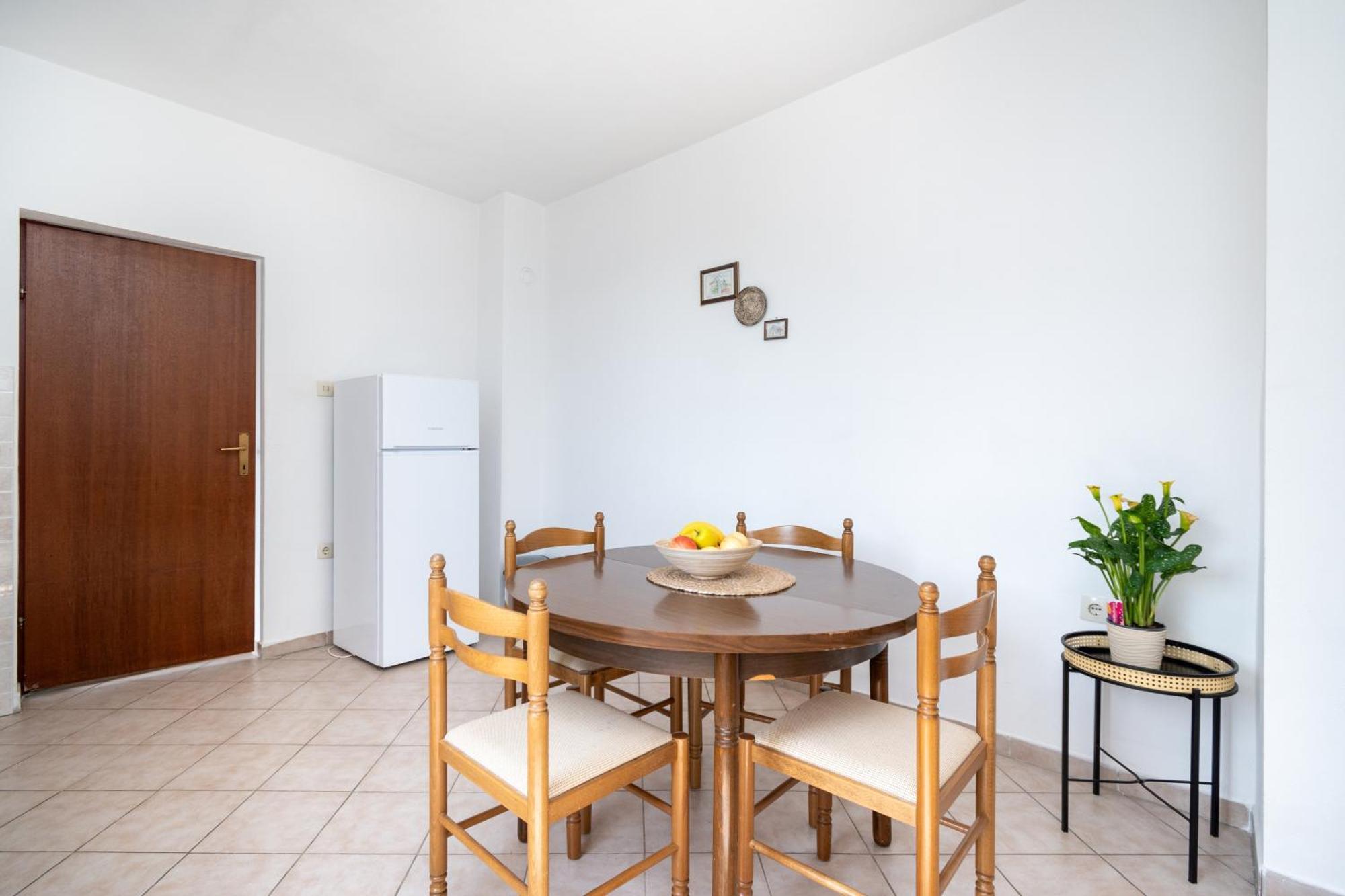 Apartments With A Parking Space Pag - 15765 Pag Town Rom bilde