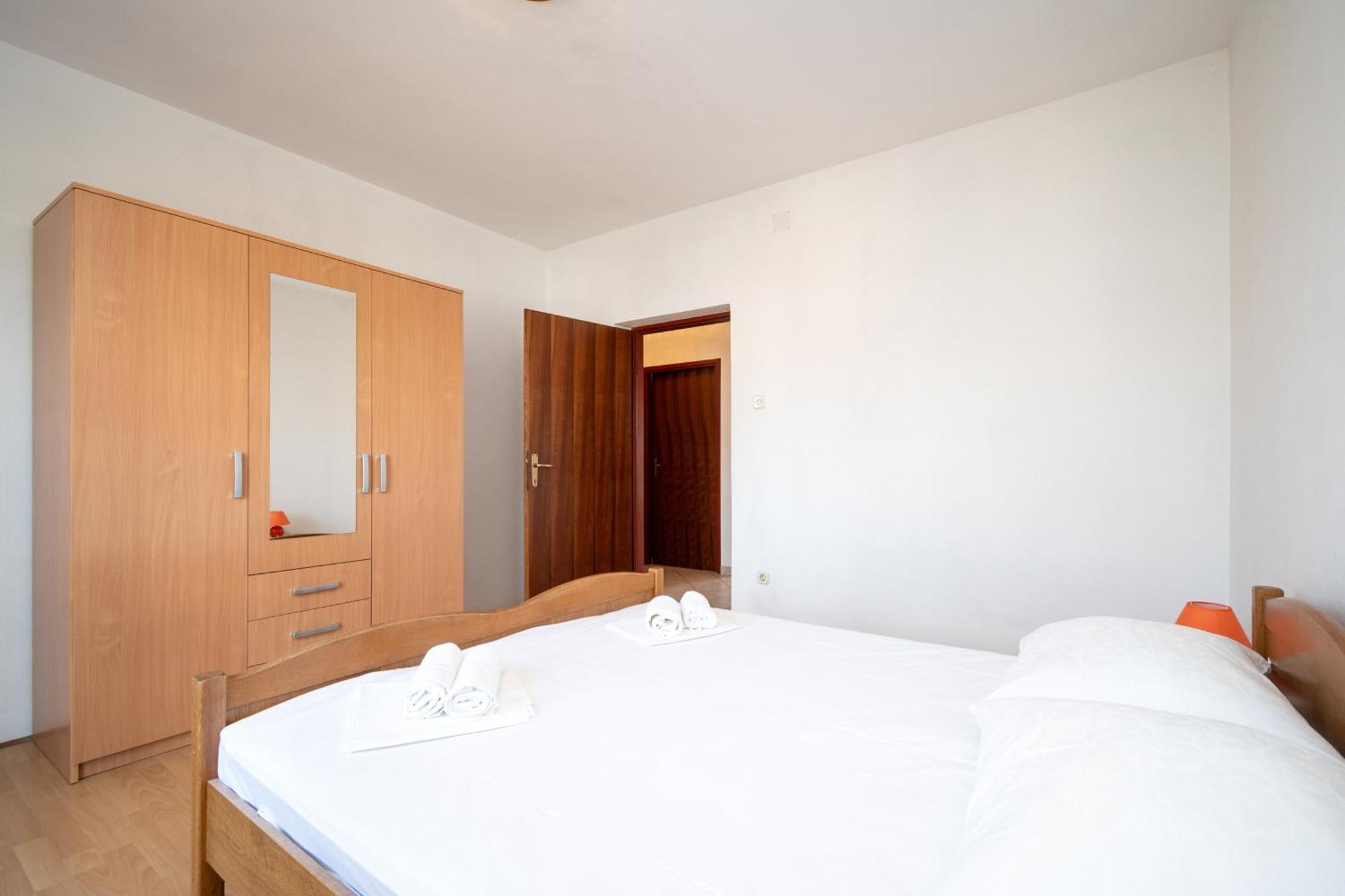 Apartments With A Parking Space Pag - 15765 Pag Town Rom bilde