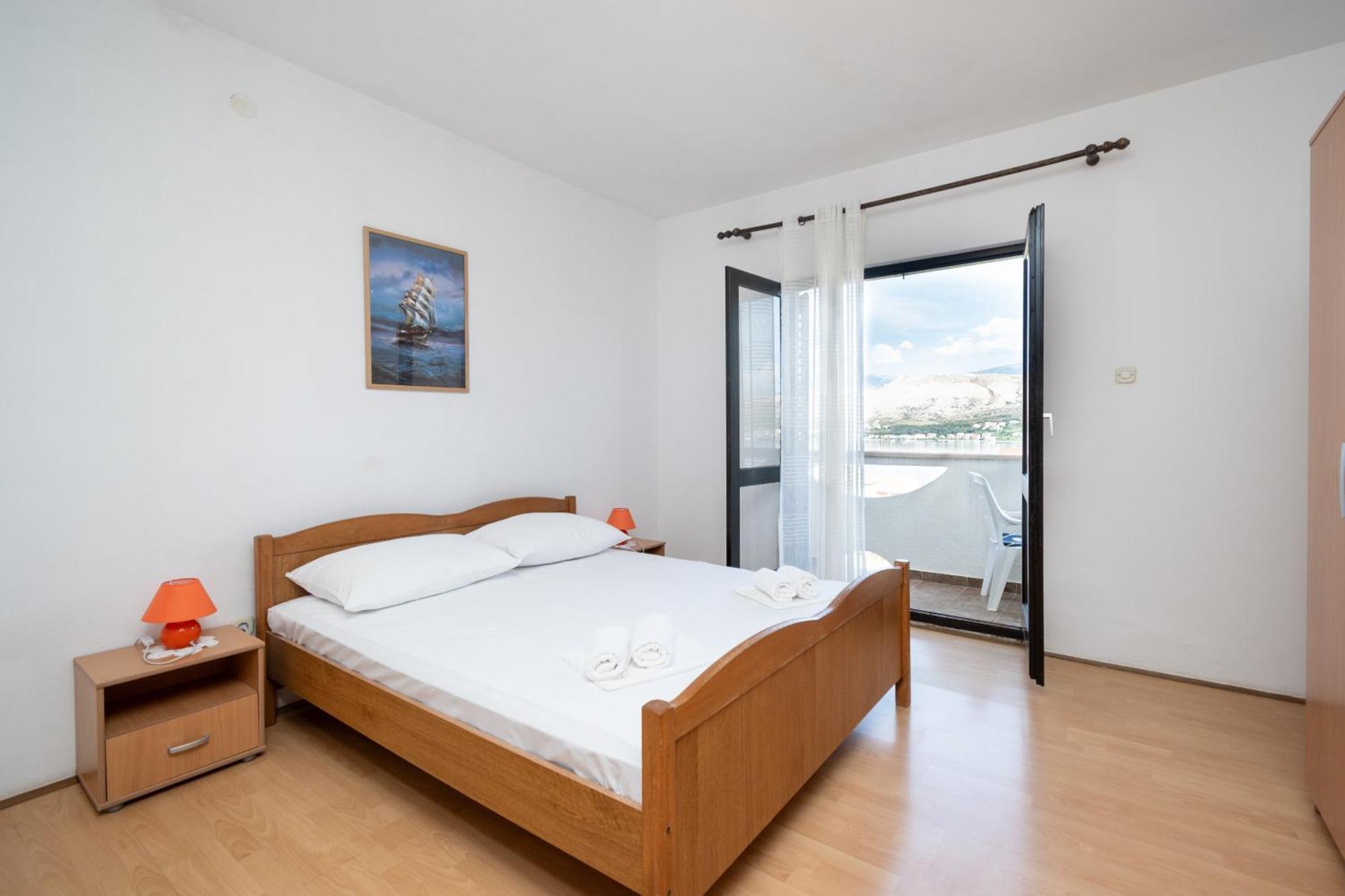 Apartments With A Parking Space Pag - 15765 Pag Town Eksteriør bilde